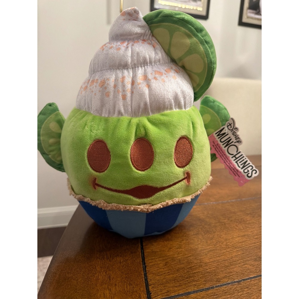 Disney Munchlings Toy Story Alien Key Lime Cupcake Plush Scented Toy Pixar NEW
